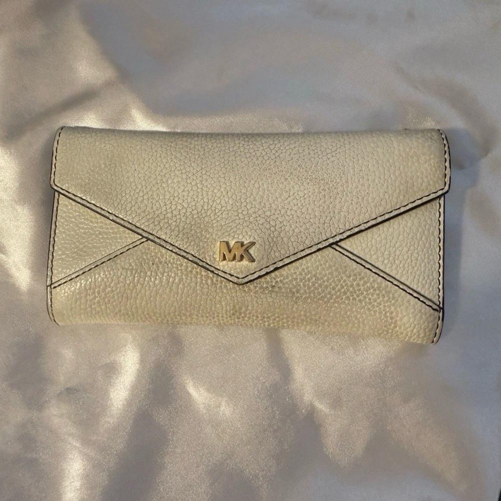 Michael Kors White Pebbled Leather Wallet